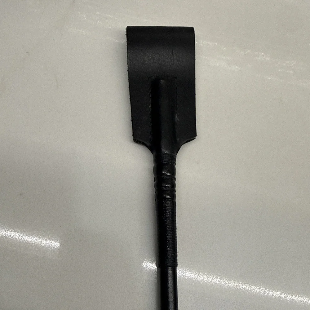Vintage County Handmade Equestrian Black Leather Riding Crop Whip 20.5